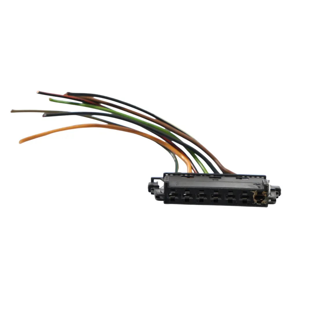 Mercedes W204 Luz Trasera Trasera Cableado Mazo Enchufe Izquierda - SKU A2048200164-2 - Número de pieza A2048200164