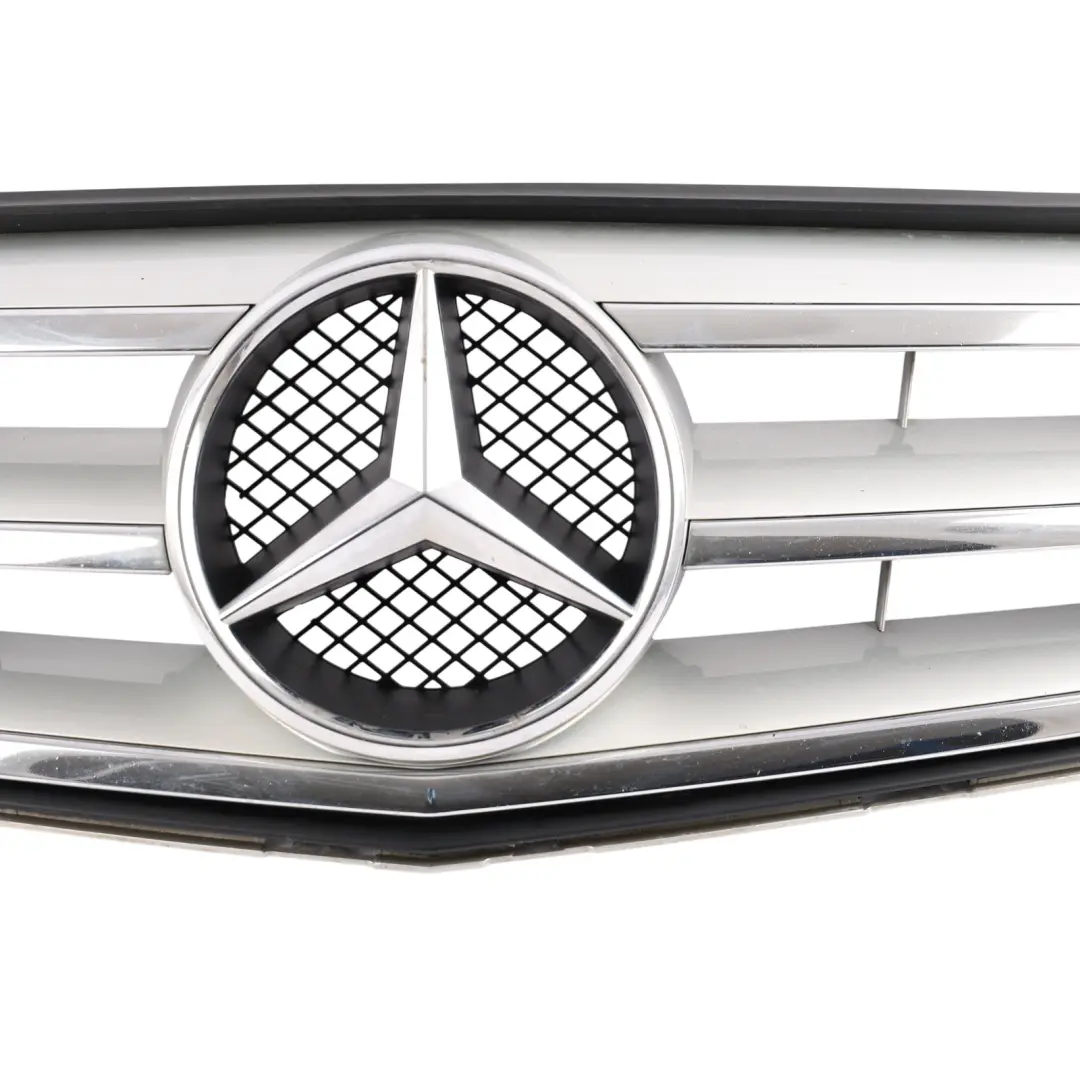 Anteriore Cofano Bonnet Griglia Radiatore Fascio Argento Cromo per Mercedes W204 con numero di parte A2048800023 Mercedes W204 Anteriore Cofano Bonnet Griglia Radiatore Fascio Argento Cromo - SKU A2048800023-3 - Numero di parte A2048800023