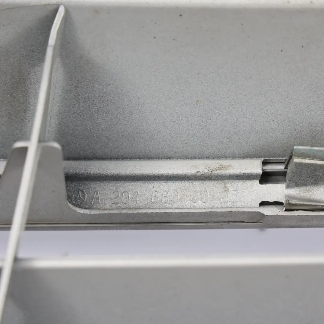 Calandre De Capot Panneau De Radiateur Avant Chromé Argenté pour Mercedes W204 à propos du numéro de pièce A2048800023 Mercedes W204 Calandre De Capot Panneau De Radiateur Avant Chromé Argenté - SKU A2048800023-5 - Numéro de pièce A2048800023