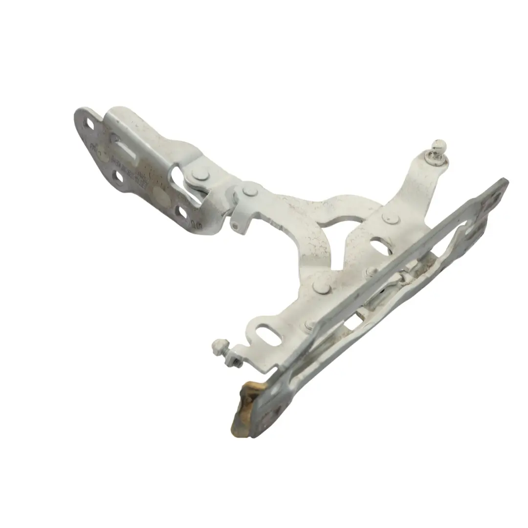 Charnière Capot Avant Droite Blanc Polaire 149 pour Mercedes W204 à propos du numéro de pièce A2048800828 Mercedes W204 Charnière Capot Avant Droite Blanc Polaire 149 - SKU A2048800828-POL - Numéro de pièce A2048800828