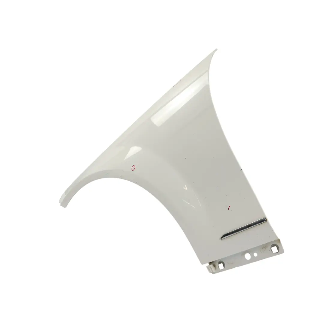 Mercedes W204 Guardabarros Lateral Izquierdo Polar White - 149 - SKU A2048801318-POL1 - Número de pieza A2048801318