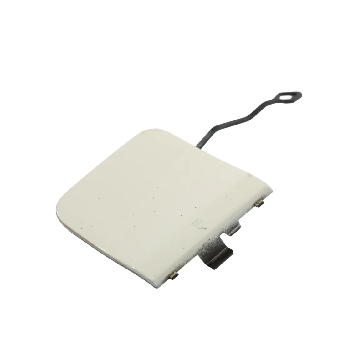 Cache Remorquage Pare-Chocs Arrière Blanc Calcite 650 pour Mercedes W204 à propos du numéro de pièce A2048855623 Mercedes W204 Cache Remorquage Pare-Chocs Arrière Blanc Calcite 650 - SKU A2048855623-CW - Numéro de pièce A2048855623