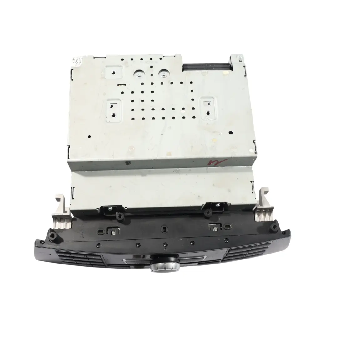 Mercedes W204 Unidad Radio CD Audio Control De Navegación - SKU A2049001913 - Número de pieza A2049001913