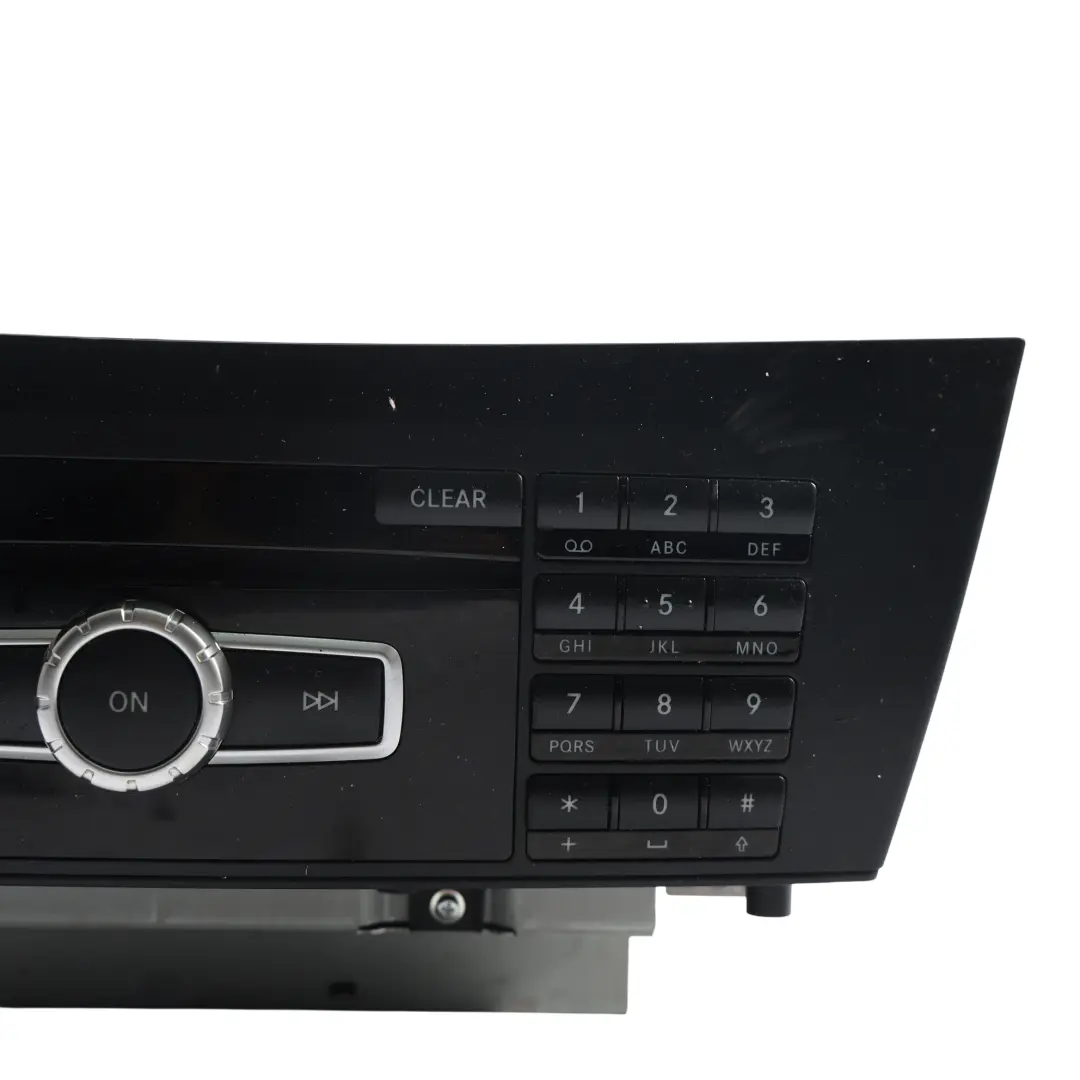 Mercedes W204 Unidad Radio CD Audio Control De Navegación - SKU A2049001913 - Número de pieza A2049001913