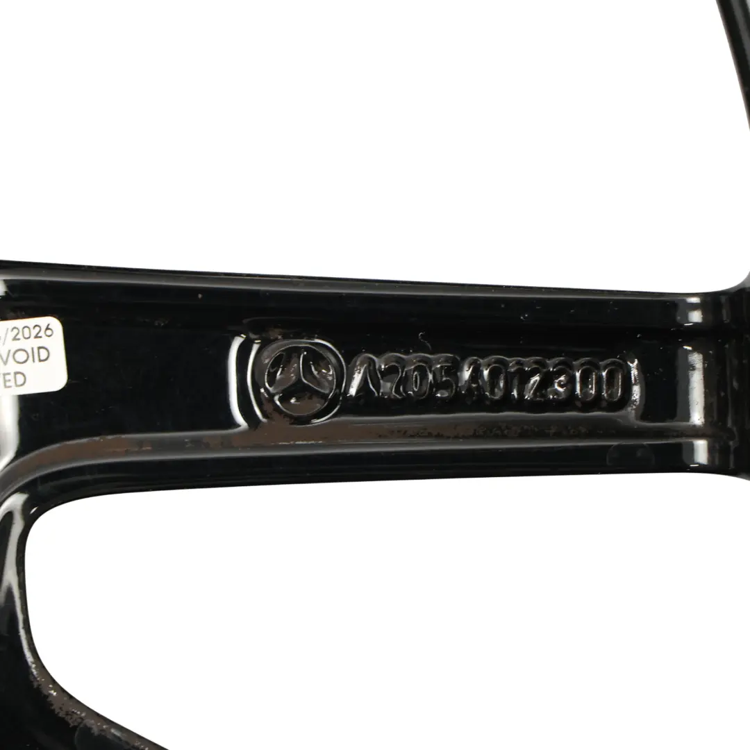 Jante Alliage Arrière 19" 8.5J ET:52 Double Rayons pour Mercedes C205 AMG à propos du numéro de pièce A2054012300 Mercedes C205 AMG Jante Alliage Arrière 19" 8.5J ET:52 Double Rayons - SKU A2054012300-1 - Numéro de pièce A2054012300