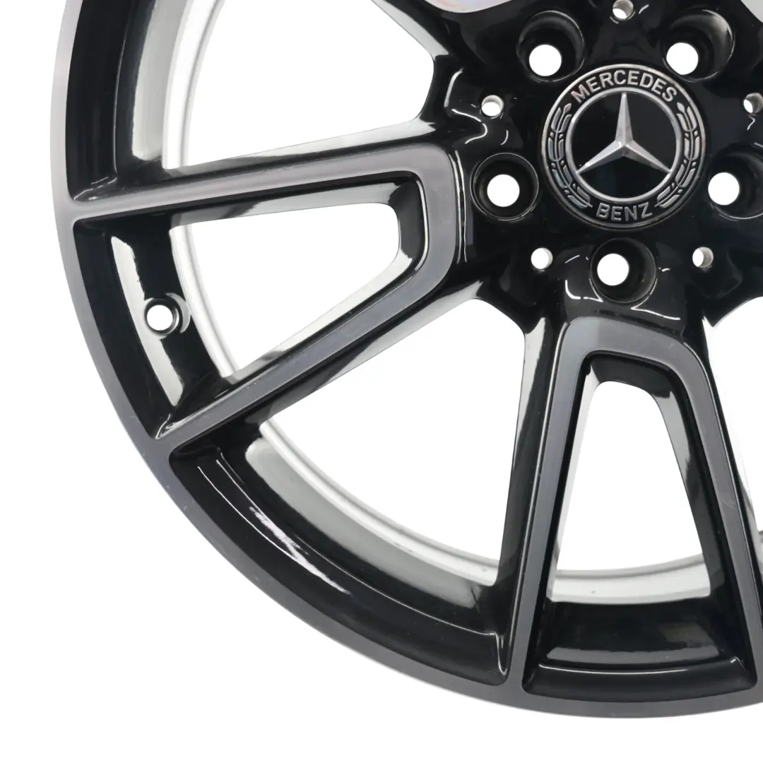 Cerchione Posteriore 19" 8.5J ET:52 5 Doppia Raggio per Mercedes C205 con numero di parte A2054012300 Mercedes C205 Cerchione Posteriore 19" 8.5J ET:52 5 Doppia Raggio - SKU A2054012300-1 - Numero di parte A2054012300