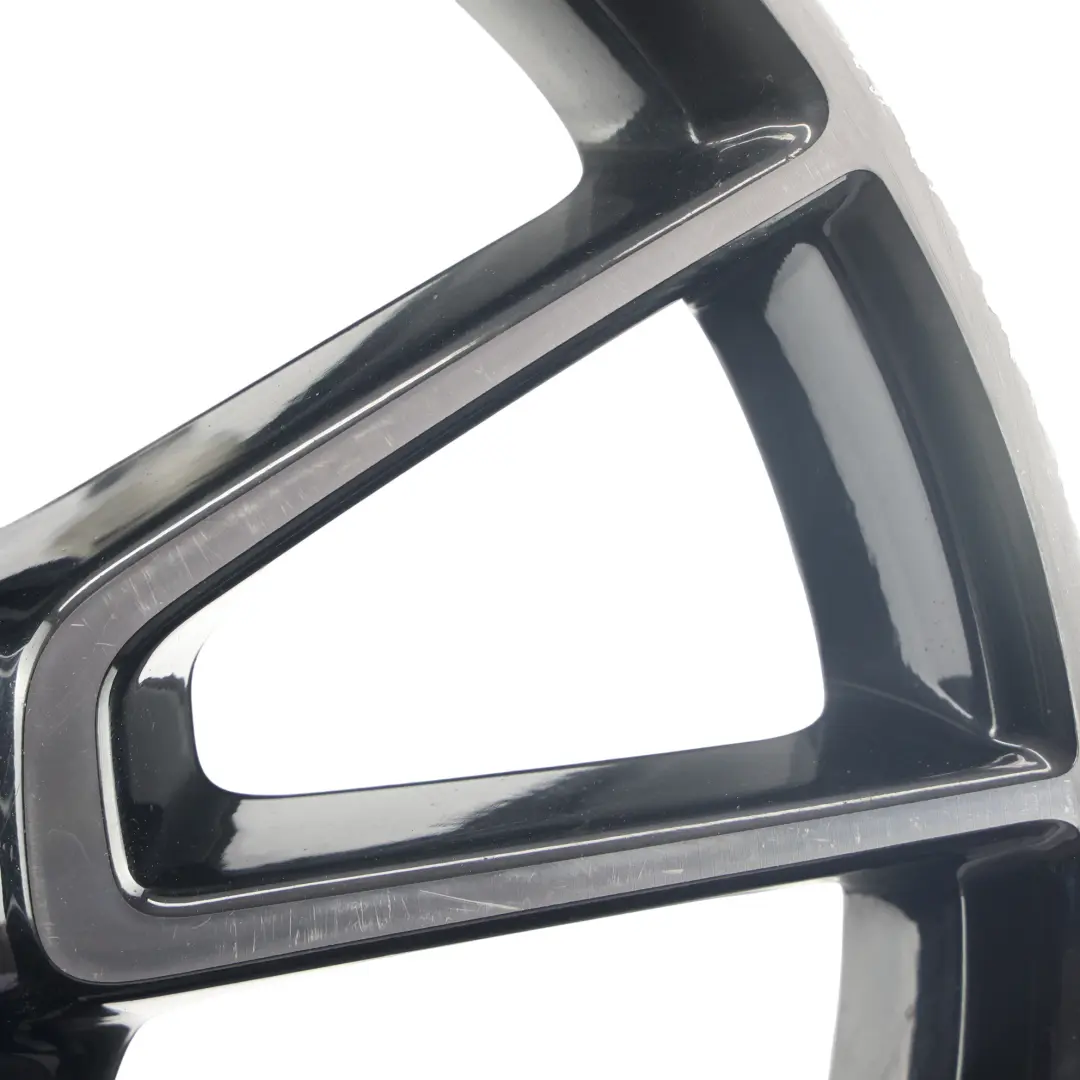 Felga Aluminiowa Tylna 19" 8.5J ET52 5 Ramion do Mercedes C205 AMG o numerze A2054012300 Mercedes C205 AMG Felga Aluminiowa Tylna 19" 8.5J ET52 5 Ramion - SKU A2054012300-2 - Numer Części A2054012300