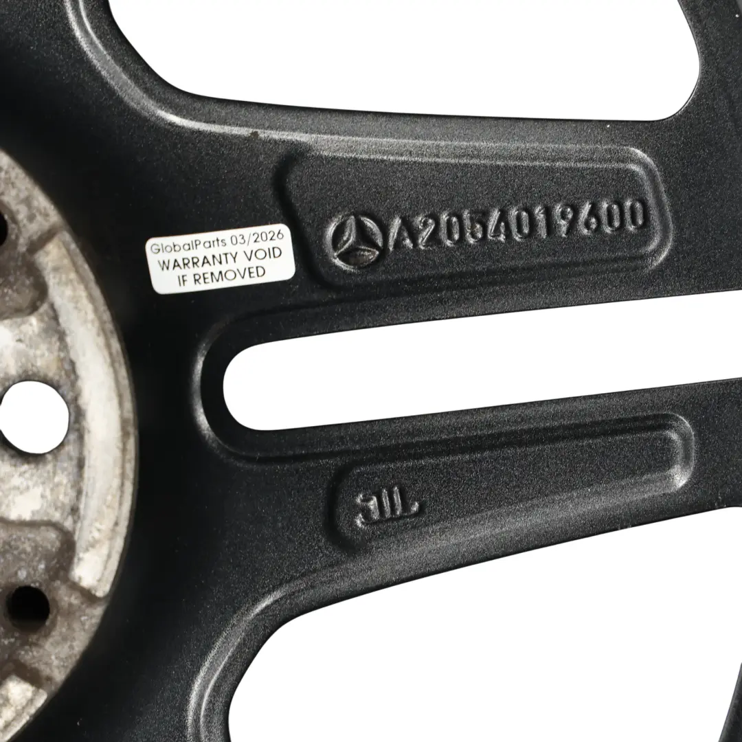 cerchio posteriore lega AMG 18" ET:49 8,5J per Mercedes W205 con numero di parte A2054019600 Mercedes W205 cerchio posteriore lega AMG 18" ET:49 8,5J - SKU A2054019600-1 - Numero di parte A2054019600
