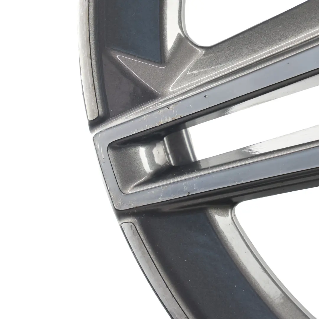 cerchio posteriore lega AMG 18" ET:49 8,5J per Mercedes W205 con numero di parte A2054019600 Mercedes W205 cerchio posteriore lega AMG 18" ET:49 8,5J - SKU A2054019600-1 - Numero di parte A2054019600