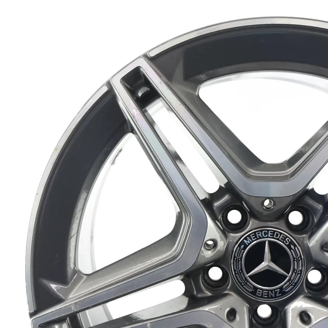 Jante arrière alliage AMG 18" ET:49 8,5J pour Mercedes W205 à propos du numéro de pièce A2054019600 Mercedes W205 Jante arrière alliage AMG 18" ET:49 8,5J - SKU A2054019600-2 - Numéro de pièce A2054019600