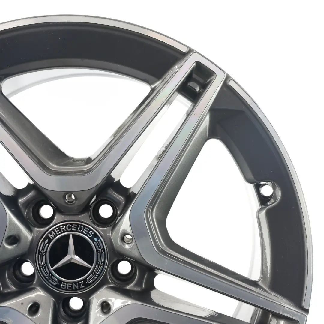Leicht metall felge hinten AMG 18" ET:49 8,5J für Mercedes W205 mit Teilenummer A2054019600 Mercedes W205 Leicht metall felge hinten AMG 18" ET:49 8,5J - SKU A2054019600-2 - Teilenummer A2054019600