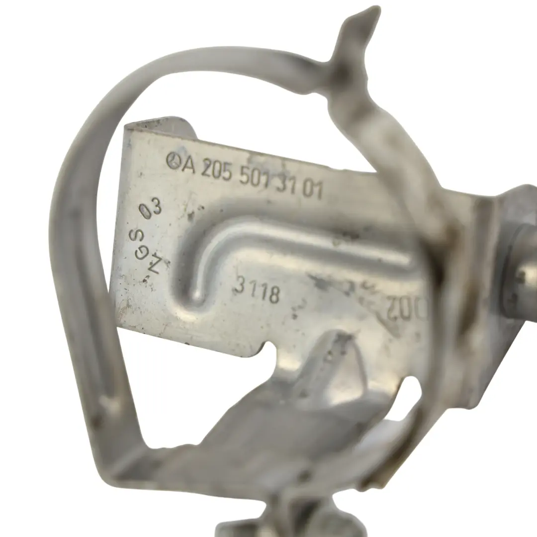 Pompa Dell'Acqua Morsetto Di Montaggio Supporto Staffa per Mercedes C205 con numero di parte A2055013101 Mercedes C205 Pompa Dell'Acqua Morsetto Di Montaggio Supporto Staffa - SKU A2055013101 - Numero di parte A2055013101