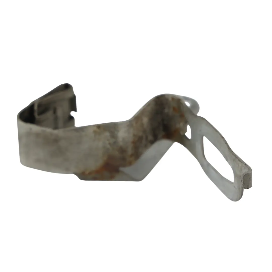 Uchwyt Mocowanie Wspornik Podwozia Prawy do Mercedes C205 o numerze A2055240240 Mercedes C205 Uchwyt Mocowanie Wspornik Podwozia Prawy - SKU A2055240240 - Numer Części A2055240240