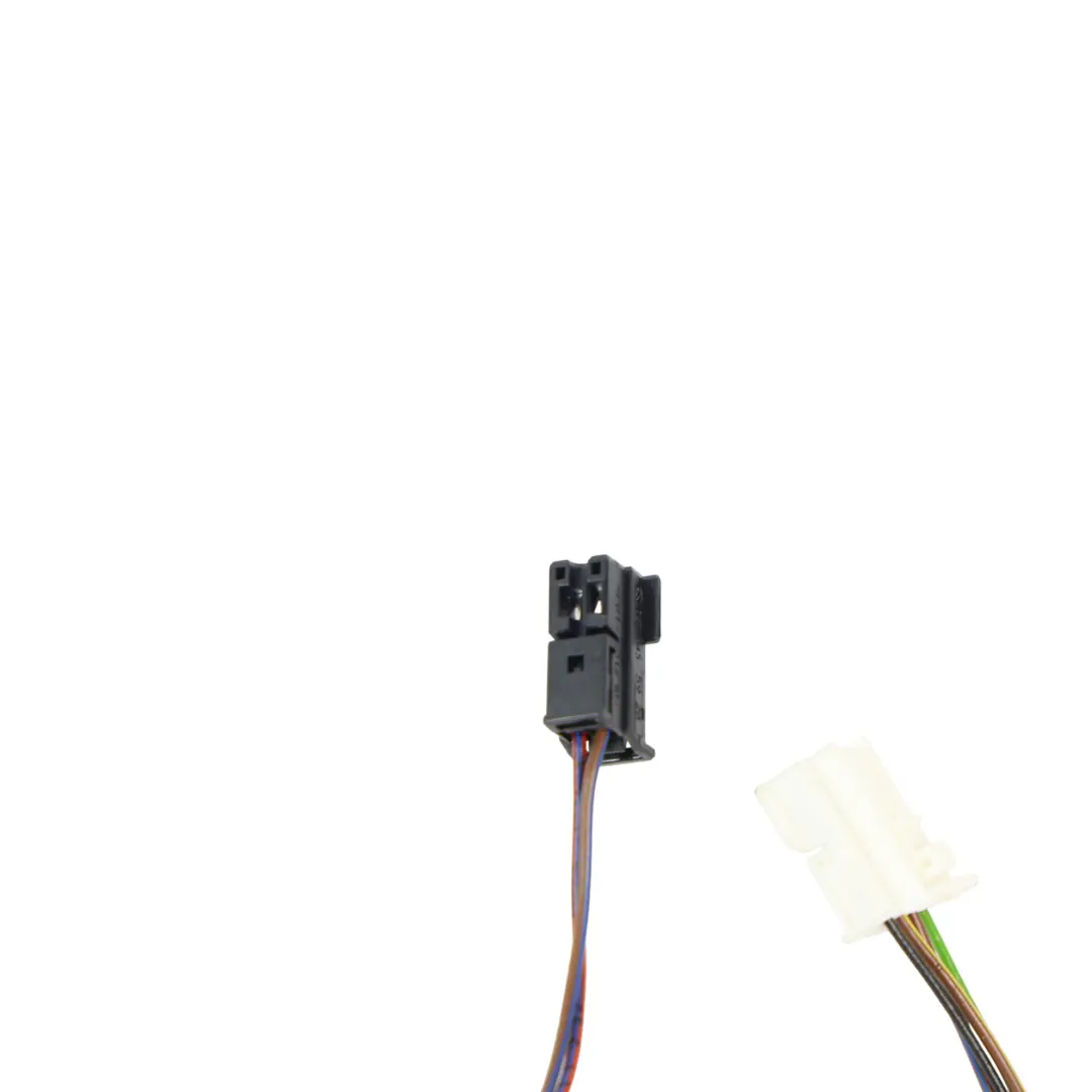 Cablaggio Porta Cavo Anteriore Lato Guida per Mercedes W205 con numero di parte A2055408709 Mercedes W205 Cablaggio Porta Cavo Anteriore Lato Guida - SKU A2055408709 - Numero di parte A2055408709