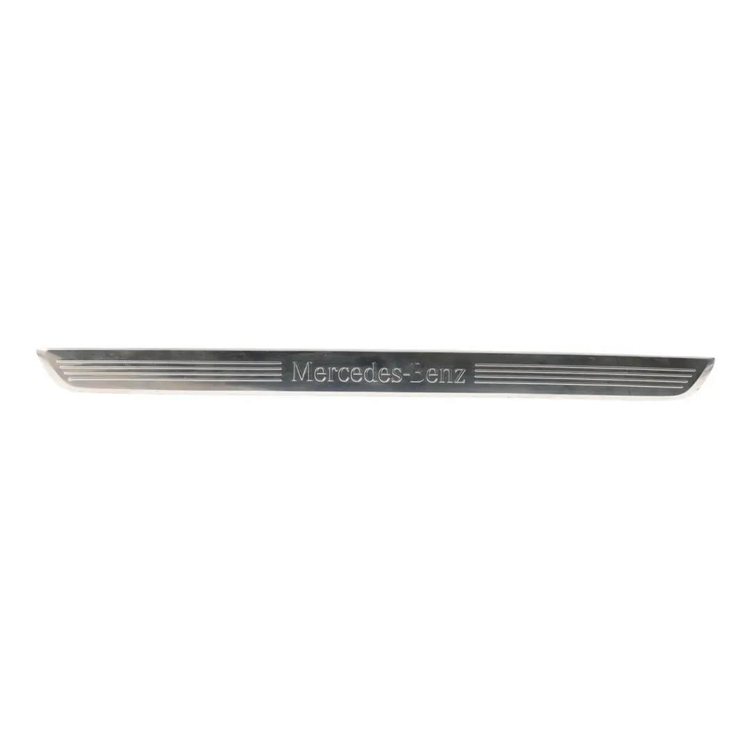Faldon Lateral Delantero Derecho Panel para Mercedes C205 C238 con número de pieza A2056801335 Mercedes C205 C238 Faldon Lateral Delantero Derecho Panel - SKU A2056801335-1 - Número de pieza A2056801335