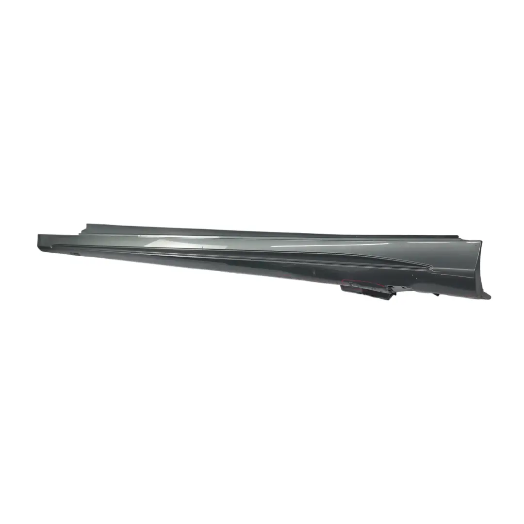 Gonna Laterale Sinistra Copri Soglia Porta Selenite Grey - 992 per Mercedes W205 con numero di parte A2056981354 Mercedes W205 Gonna Laterale Sinistra Copri Soglia Porta Selenite Grey - 992 - SKU A2056981354-SEL - Numero di parte A2056981354