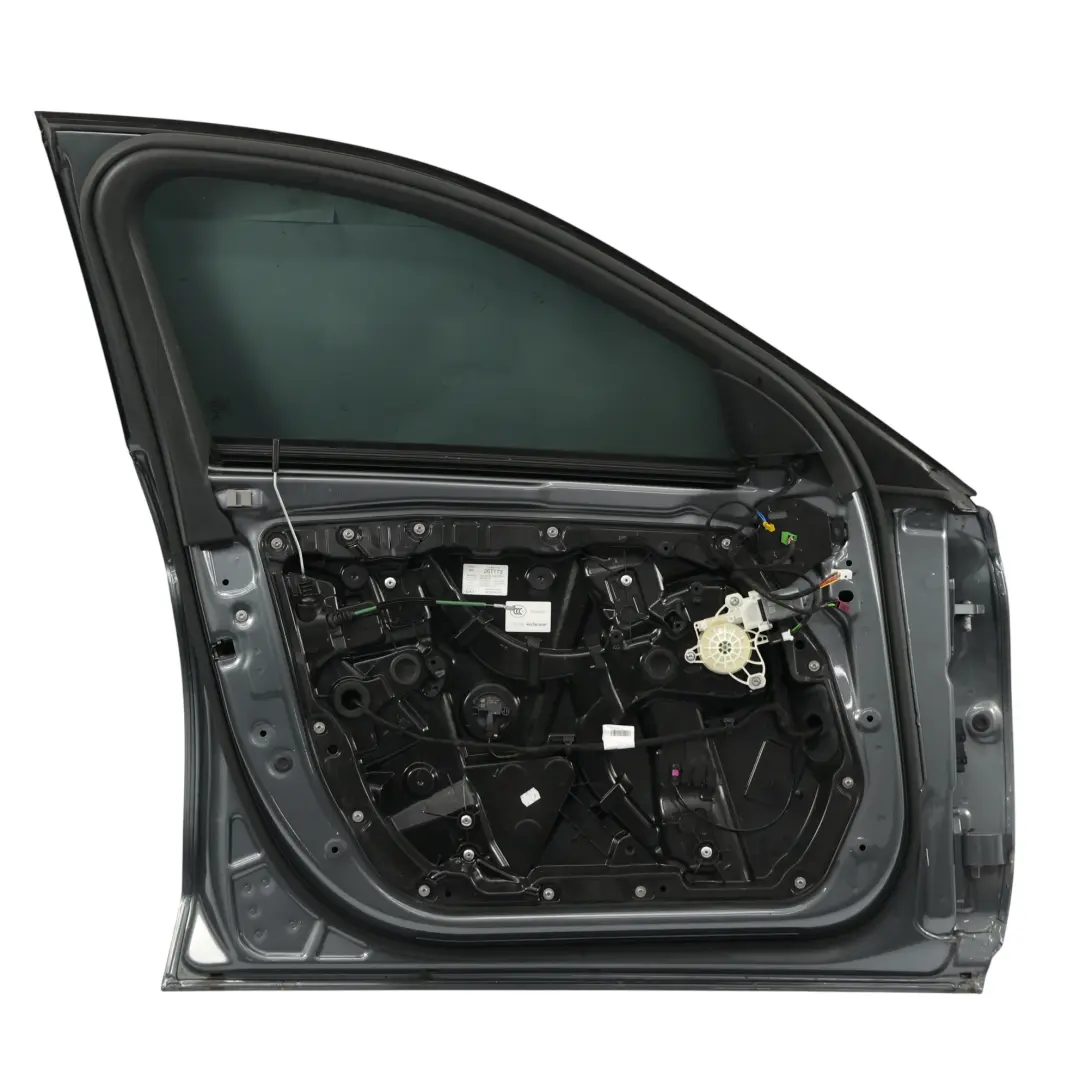 Puerta Delantera Izquierda Selenite Grey Gris Metalizado - 992 para Mercedes W205 con número de pieza A2057200105 Mercedes W205 Puerta Delantera Izquierda Selenite Grey Gris Metalizado - 992 - SKU A2057200105-SEL2 - Número de pieza A2057200105