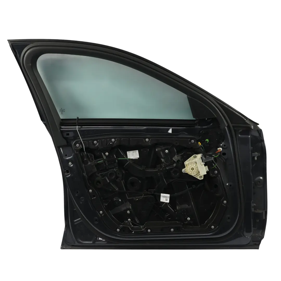 Porta Anteriore Sinistra Tenorite Grey Metallizzato - 755 per Mercedes W205 con numero di parte A2057200105 Mercedes W205 Porta Anteriore Sinistra Tenorite Grey Metallizzato - 755 - SKU A2057200105-TNG2 - Numero di parte A2057200105