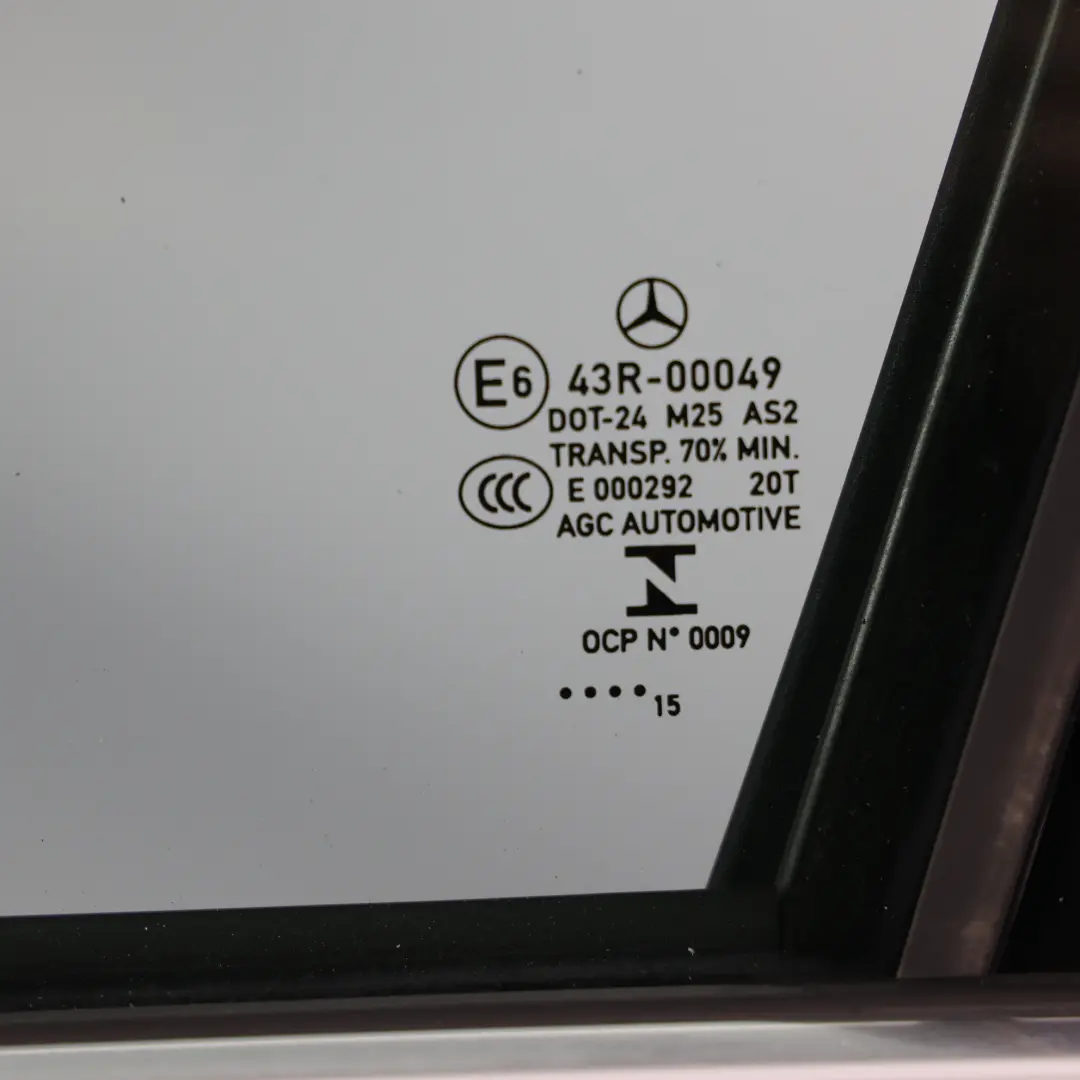 Porta Anteriore Sinistra Tenorite Grey Metallizzato - 755 per Mercedes W205 con numero di parte A2057200105 Mercedes W205 Porta Anteriore Sinistra Tenorite Grey Metallizzato - 755 - SKU A2057200105-TNG2 - Numero di parte A2057200105
