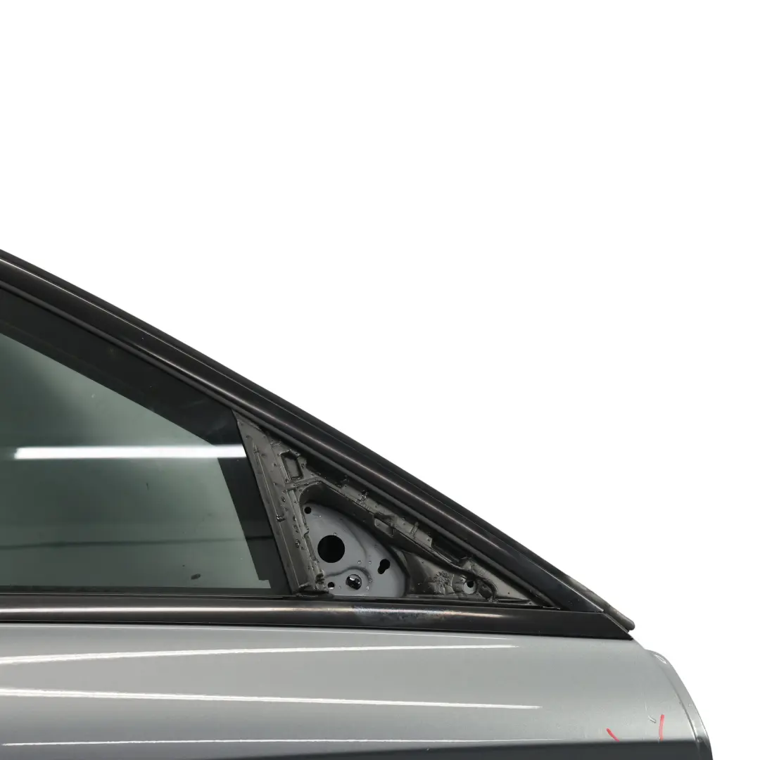 Mercedes W205 Porte Avant Droite Gris Sélénite Métallisé - 992 - SKU A2057200205-SEL1 - Numéro de pièce A2057200205