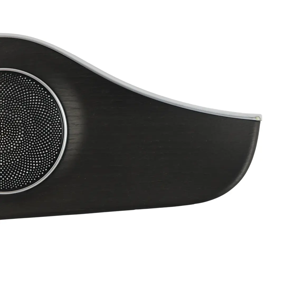 Puerta Tira Cubre Panel Negro Roble Delantero Derecho para Mercedes C205 con número de pieza A2057201230 Mercedes C205 Puerta Tira Cubre Panel Negro Roble Delantero Derecho - SKU A2057201230 - Número de pieza A2057201230