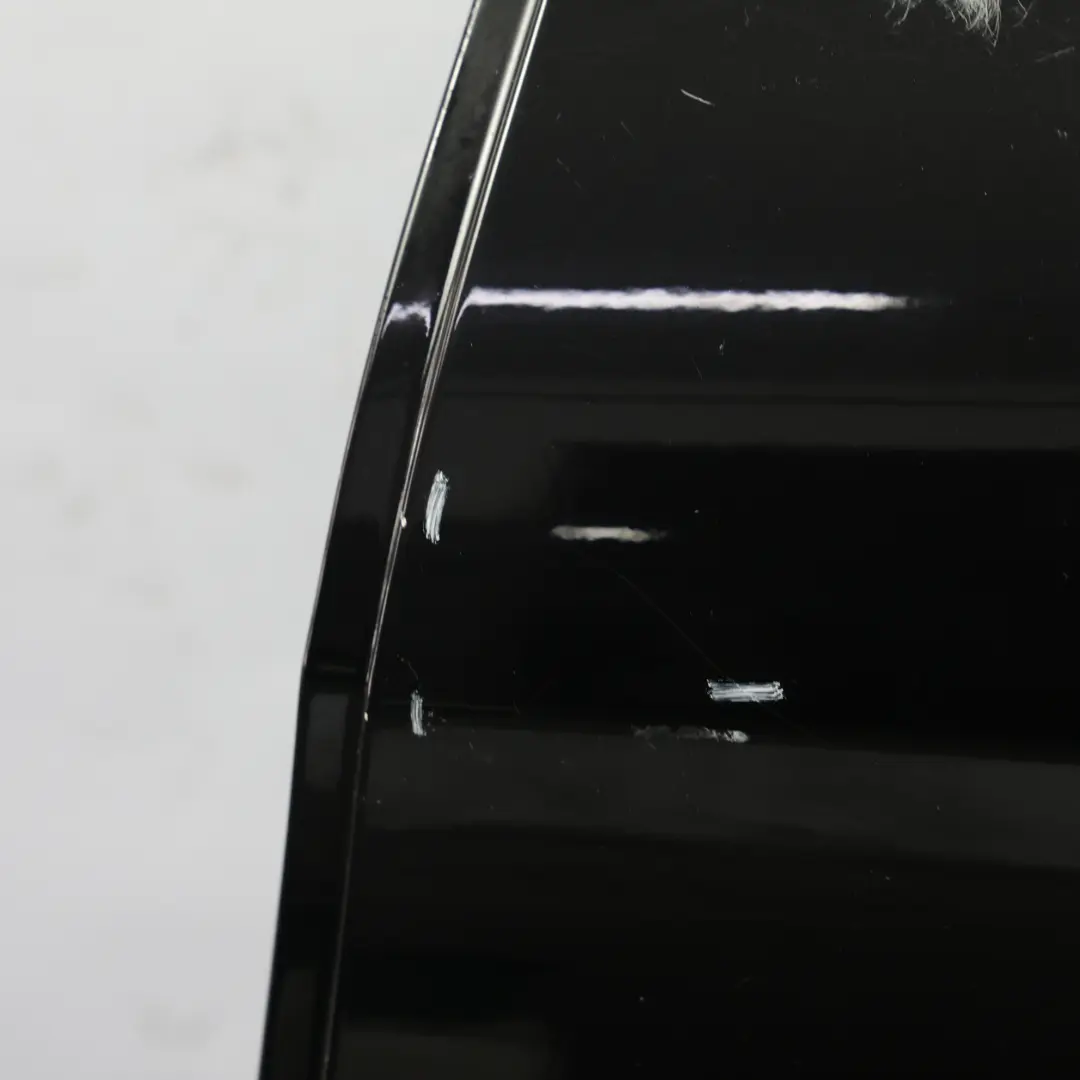 Arrière Gauche Obsidian Black Noir Metallic - 197 pour Mercedes W205 Porte à propos du numéro de pièce A2057300105 Mercedes W205 Porte Arrière Gauche Obsidian Black Noir Metallic - 197 - SKU A2057300105-OB - Numéro de pièce A2057300105