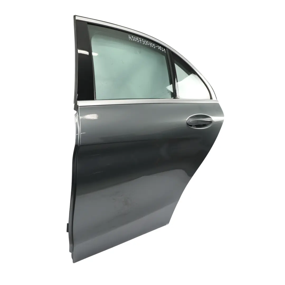 Drzwi Lewe Tylne Selenite Grey Szary Metallic - 992 do Mercedes W205 o numerze A2057300105 Mercedes W205 Drzwi Lewe Tylne Selenite Grey Szary Metallic - 992 - SKU A2057300105-SEL1 - Numer Części A2057300105