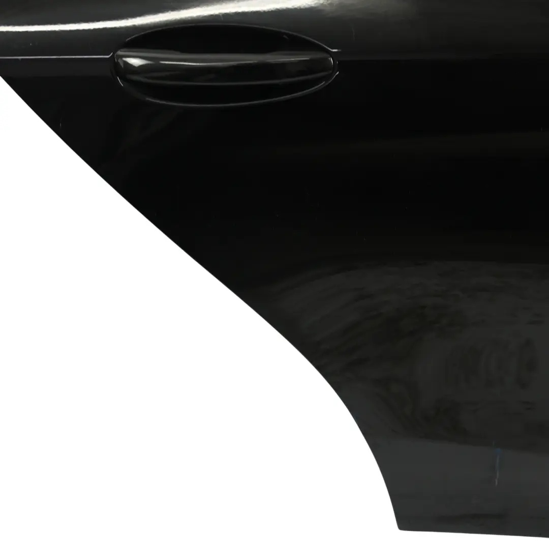 Puerta Trasera Derecha Obsidian Black Negro Metalizado - 197 para Mercedes W205 con número de pieza A2057300205 Mercedes W205 Puerta Trasera Derecha Obsidian Black Negro Metalizado - 197 - SKU A2057300205-OB2 - Número de pieza A2057300205