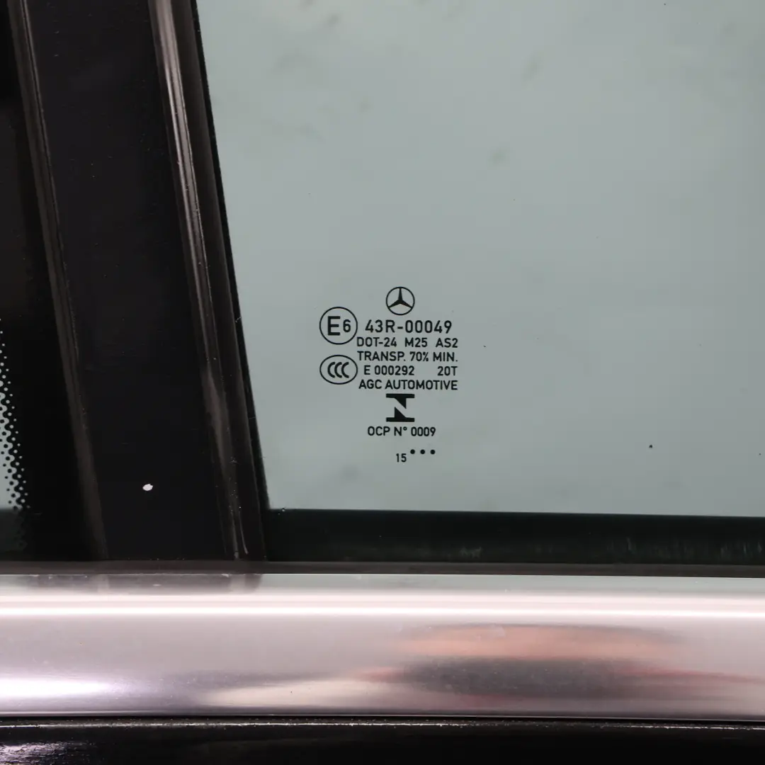 Mercedes W205 Puerta Trasera Derecha Obsidian Black Negro Metalizado - 197 - SKU A2057300205-OB2 - Número de pieza A2057300205