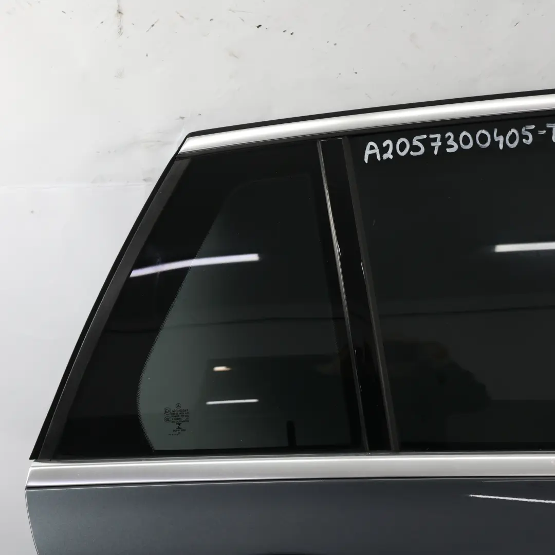 T-Modell Tür Hinten Rechts Tenorit Grau Metallic 755 für Mercedes S205 mit Teilenummer A2057300405 Mercedes S205 T-Modell Tür Hinten Rechts Tenorit Grau Metallic 755 - SKU A2057300405-TNG1 - Teilenummer A2057300405