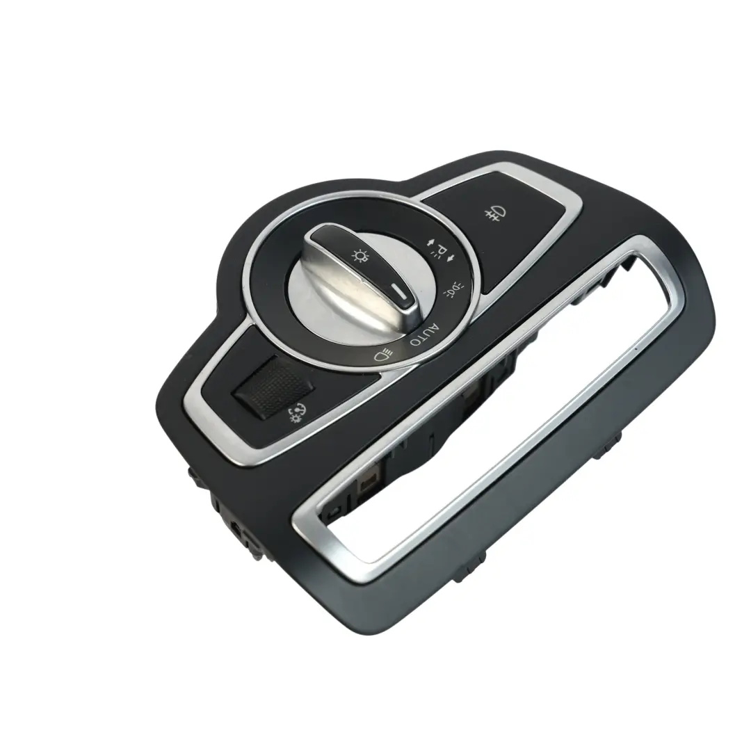 Interruttore Fari Console Centrale Rivestimento A2059051810 per Mercedes C205 con numero di parte A2058210059 Mercedes C205 Interruttore Fari Console Centrale Rivestimento A2059051810 - SKU A2058210059-1 - Numero di parte A2058210059