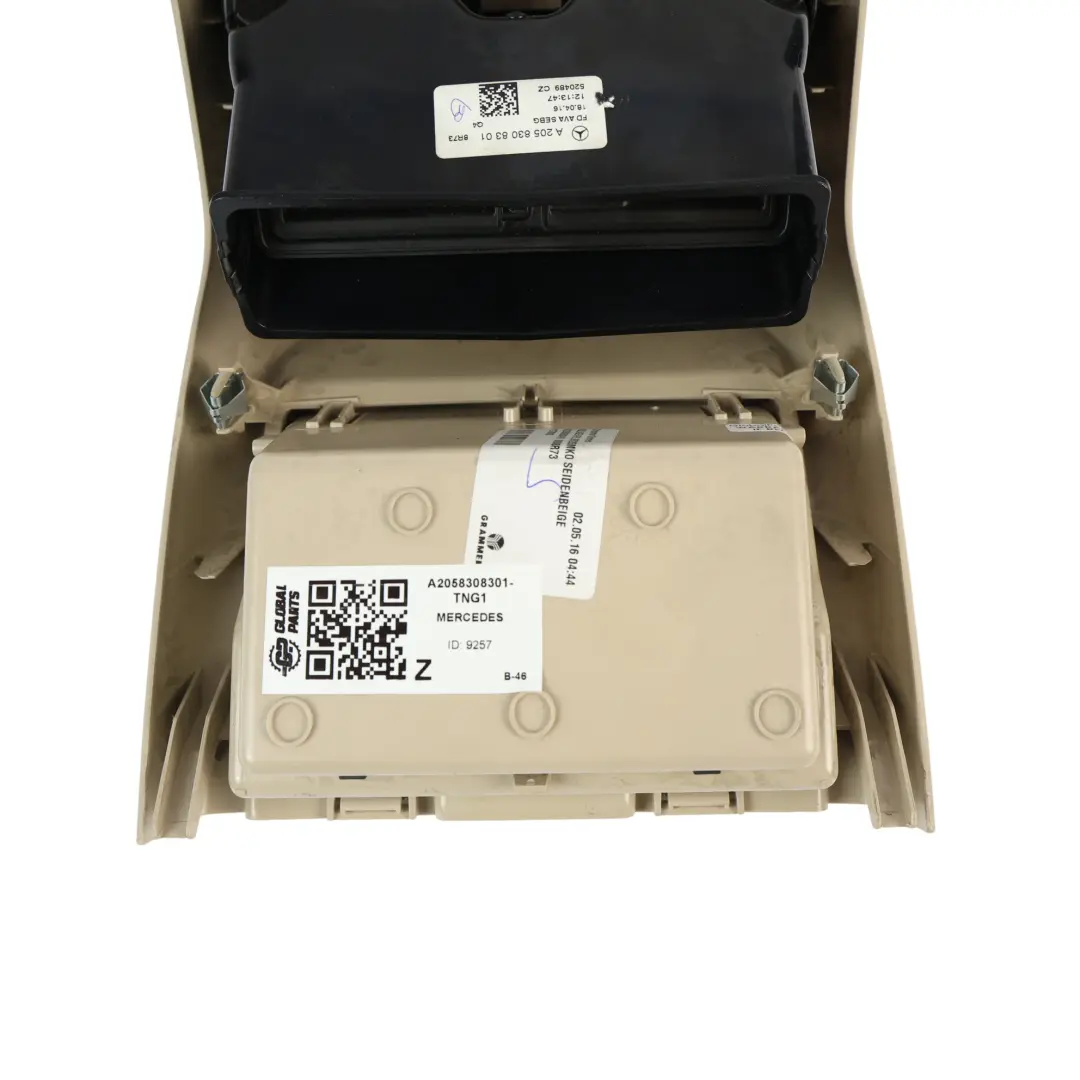 Mercedes S205 Presa Aria Console Grigio Tenorite Metallizzato 755 - SKU A2058308301-4 - Numero di parte A2058308301