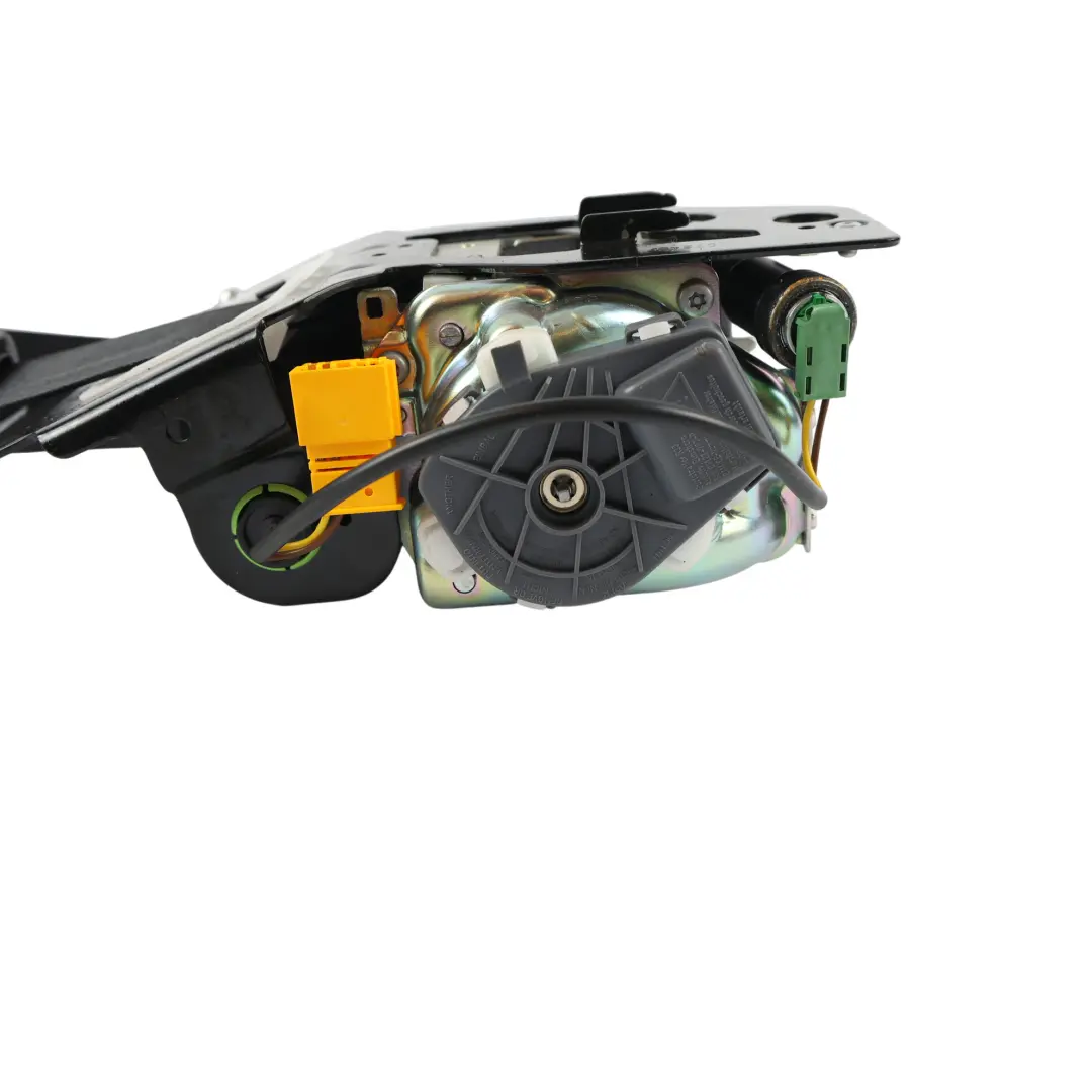 Sicherheitsgurt Vorne Links für Mercedes W205 mit Teilenummer A2058603401 Mercedes W205 Sicherheitsgurt Vorne Links - SKU A2058603401 - Teilenummer A2058603401