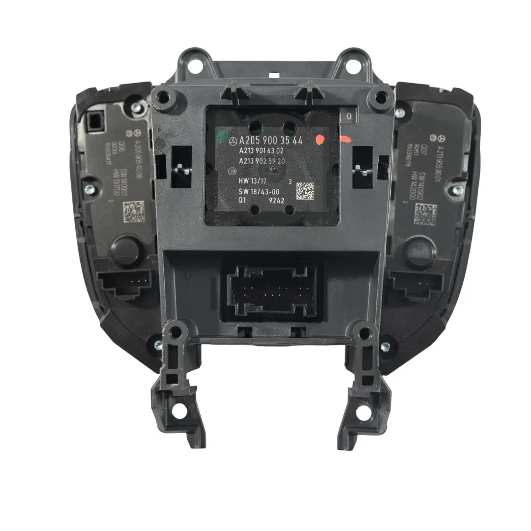 Unité Contrôleur Commutateur Radio COMAND Nav pour Mercedes A205 C205 à propos du numéro de pièce A2059003544 Mercedes A205 C205 Unité Contrôleur Commutateur Radio COMAND Nav - SKU A2059003544-1 - Numéro de pièce A2059003544