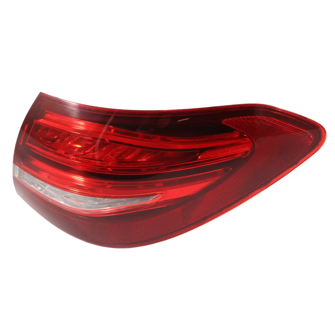 Mercedes S205 Estate Luz Trasera Derecha Tail Light Side Panel - SKU A2059060303 - Número de pieza A2059060303