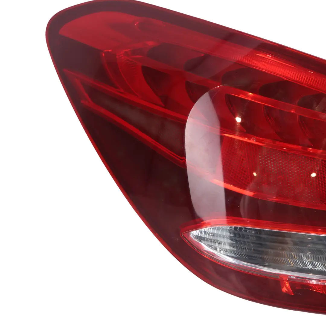 Mercedes W205 Fanale Posteriore Sinistro Fanale Posteriore A2059061157 TAIWAN - SKU A2059061157-TAIWAN - Numero di parte A2059061157-TAIWAN