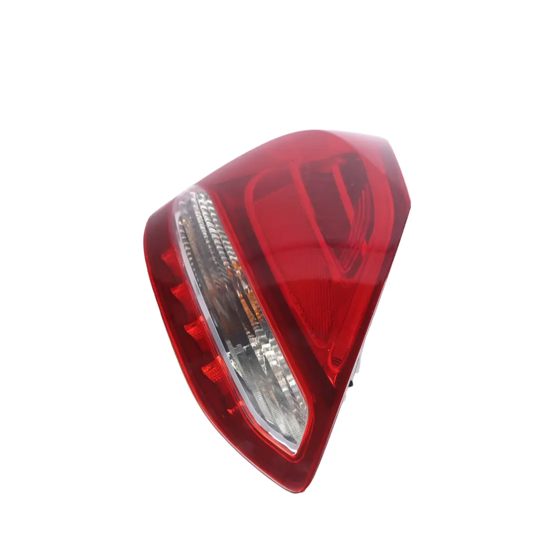 Feu Arrière Gauche Feu De Hayon A2059061157 TAIWAN pour Mercedes W205 à propos du numéro de pièce A2059061157-TAIWAN Mercedes W205 Feu Arrière Gauche Feu De Hayon A2059061157 TAIWAN - SKU A2059061157-TAIWAN - Numéro de pièce A2059061157-TAIWAN