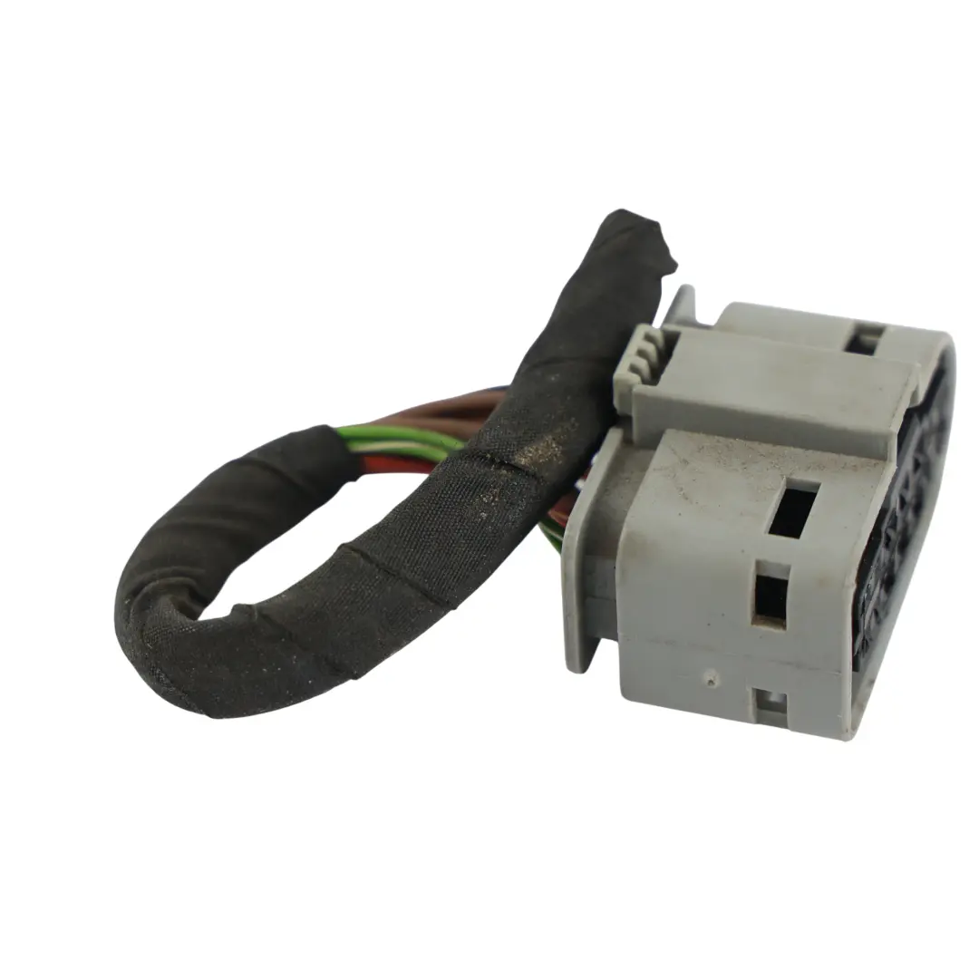 Scheinwerfer Stecker Kabelbaum Vorne Rechts für Mercedes W205 mit Teilenummer A2059061706 Mercedes W205 Scheinwerfer Stecker Kabelbaum Vorne Rechts - SKU A2059061706-2 - Teilenummer A2059061706