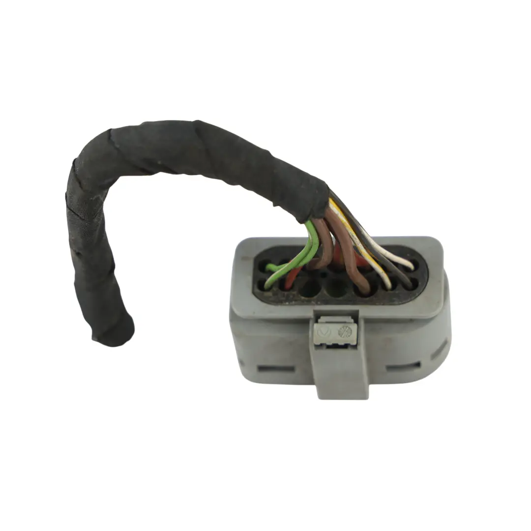 Headllight Headlamp Plug Socket Wiring Front Right O/S to Mercedes W205 with Part number A2059061706 Mercedes W205 Headllight Headlamp Plug Socket Wiring Front Right O/S - SKU A2059061706-2 - Part number A2059061706
