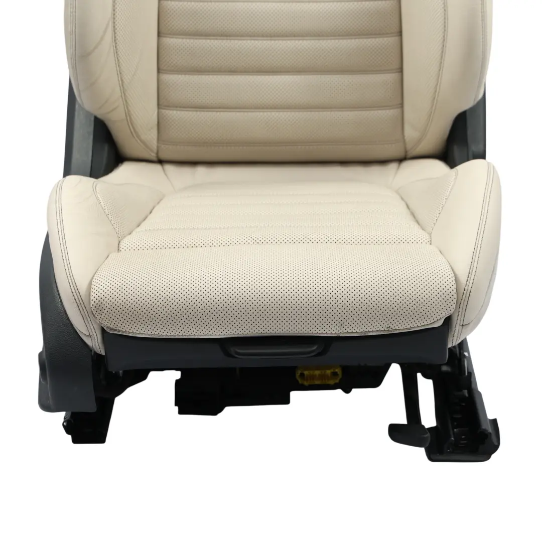 Mercedes C205 Coupe Asiento Delantero Calefactado Eléctrico Cuero Beige Derecho - SKU A2059106102-4 - Número de pieza A2059106102
