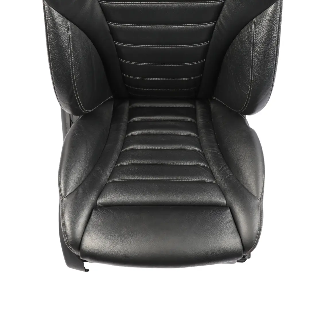 Fotel Grzany Skóra Prawy Przedni Czarny do Mercedes W205 S205 AMG o numerze A2059106112 Mercedes W205 S205 AMG Fotel Grzany Skóra Prawy Przedni Czarny - SKU A2059106112-2 - Numer Części A2059106112