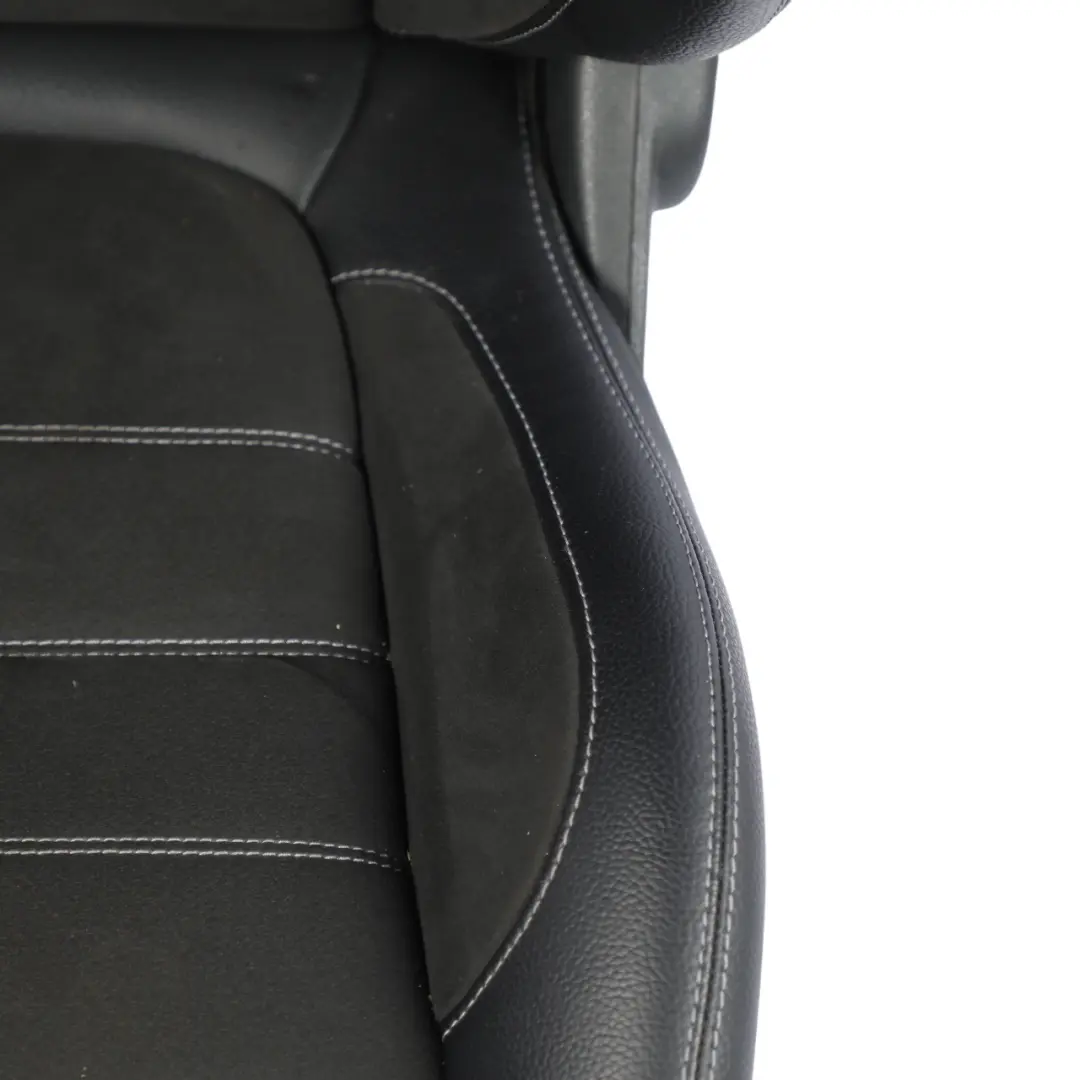 Fotel Grzany Elektryczny Alcantara Skóra Czarny Prawy do Mercedes C205 Coupe o numerze A2059106302 Mercedes C205 Coupe Fotel Grzany Elektryczny Alcantara Skóra Czarny Prawy - SKU A2059106302-4 - Numer Części A2059106302