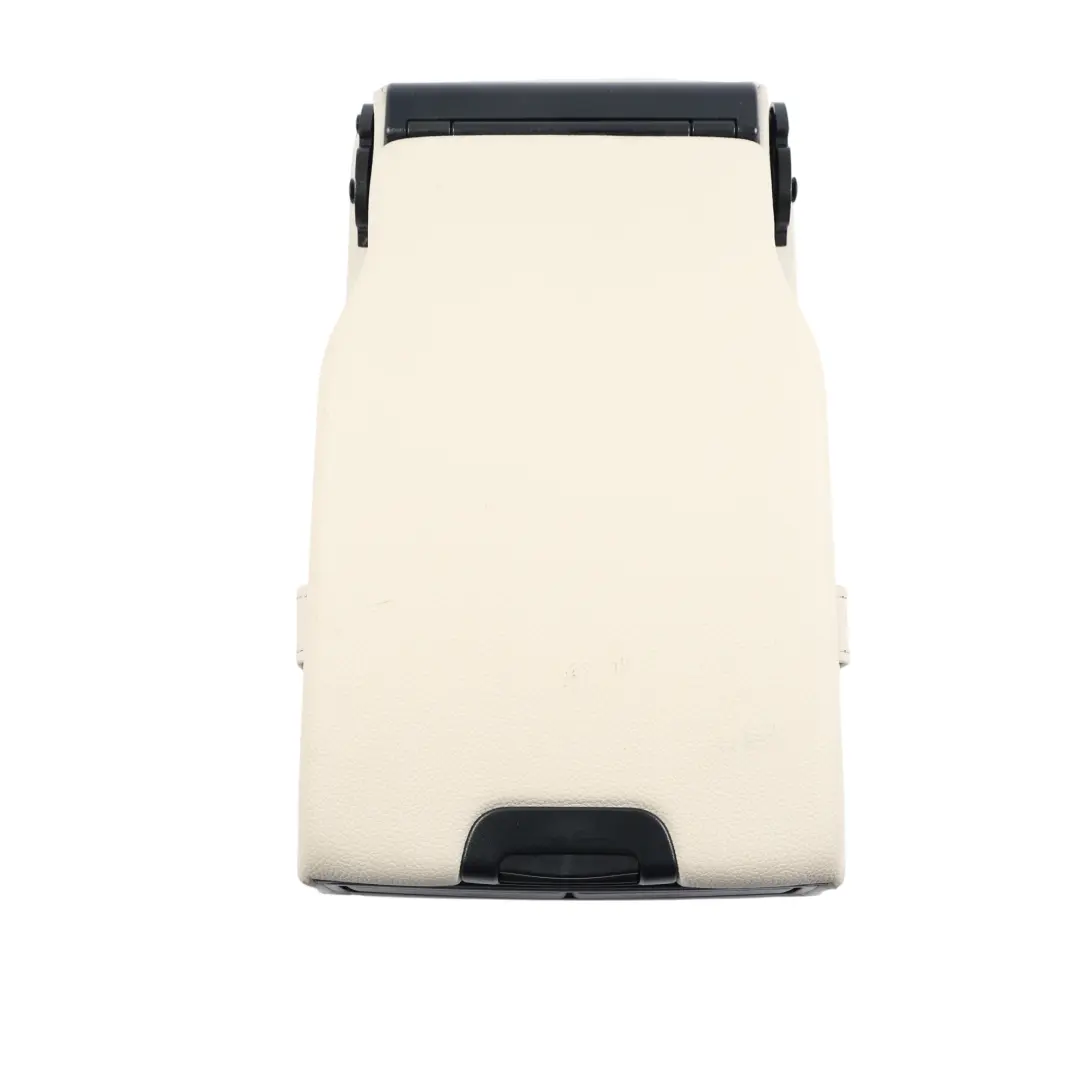 Bracciolo Sedile Posteriore Pelle Mandorla Beige per Mercedes W213 con numero di parte A2059700101 Mercedes W213 Bracciolo Sedile Posteriore Pelle Mandorla Beige - SKU A2059700101-4 - Numero di parte A2059700101