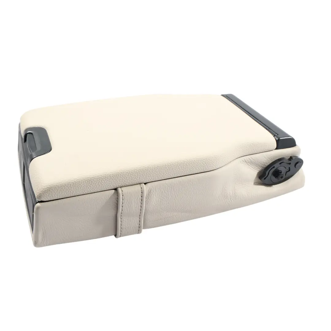 Accoudoir Siège Arrière Cuir Beige Amande pour Mercedes W213 à propos du numéro de pièce A2059700101 Mercedes W213 Accoudoir Siège Arrière Cuir Beige Amande - SKU A2059700101-4 - Numéro de pièce A2059700101