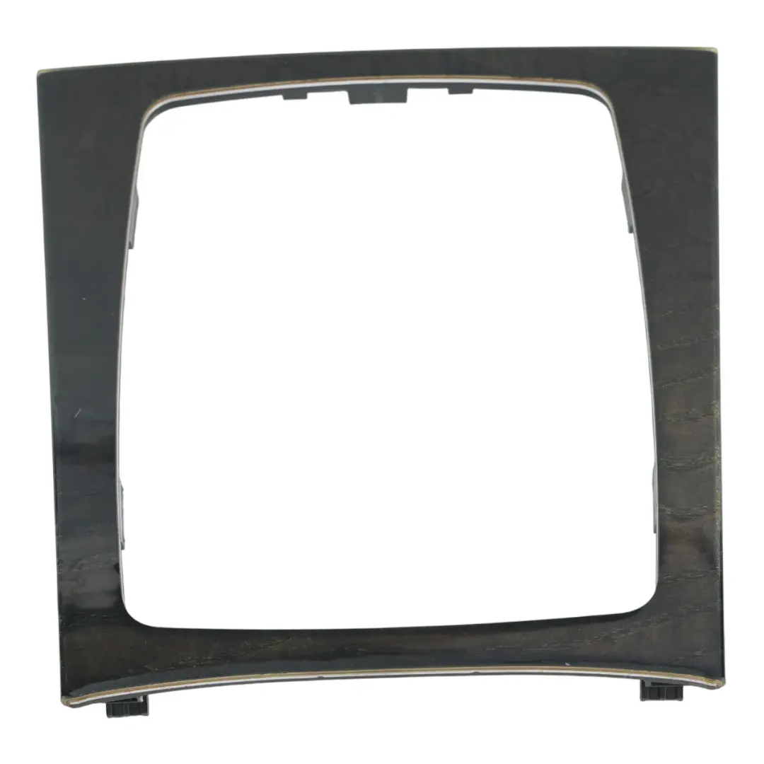 Panel Moldura Consola Central Selector Cambio para Mercedes A207 con número de pieza A2076801007 Mercedes A207 Panel Moldura Consola Central Selector Cambio - SKU A2076801007 - Número de pieza A2076801007