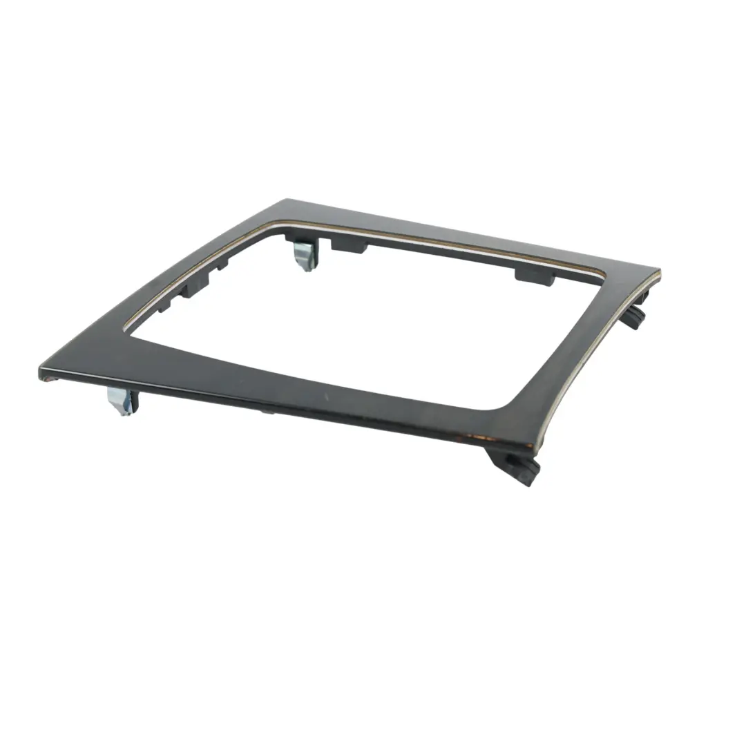 Ramka Osłona Lewarka Zmiany Biegów do Mercedes A207 o numerze A2076801007 Mercedes A207 Ramka Osłona Lewarka Zmiany Biegów - SKU A2076801007 - Numer Części A2076801007