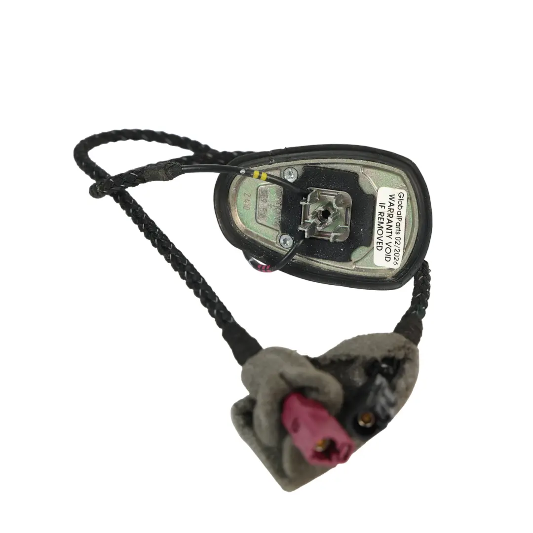 Antena Dachowa Iridium Silver 775 do Mercedes W211 CLS C219 o numerze A2118207975 Mercedes W211 CLS C219 Antena Dachowa Iridium Silver 775 - SKU A2118207975-IRS - Numer Części A2118207975