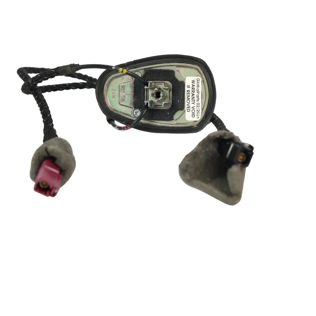 Antena Dachowa Iridium Silver 775 do Mercedes W211 CLS C219 o numerze A2118207975 Mercedes W211 CLS C219 Antena Dachowa Iridium Silver 775 - SKU A2118207975-IRS - Numer Części A2118207975