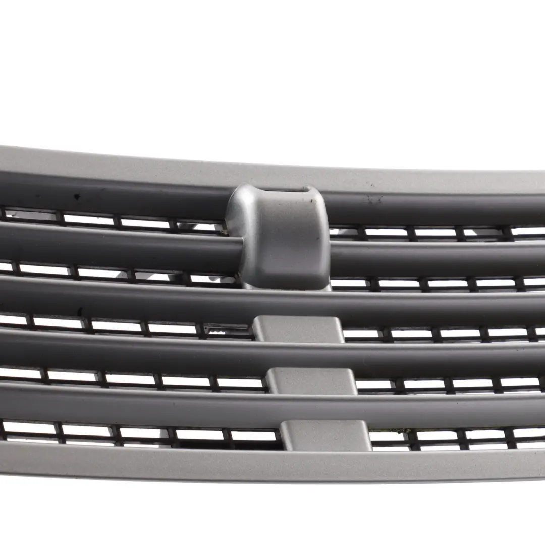 Mercedes W211 Rejilla Panel Aire Capó Plata Iridio Metalizado 775 - SKU A2118800005-IRS - Número de pieza A2118800005