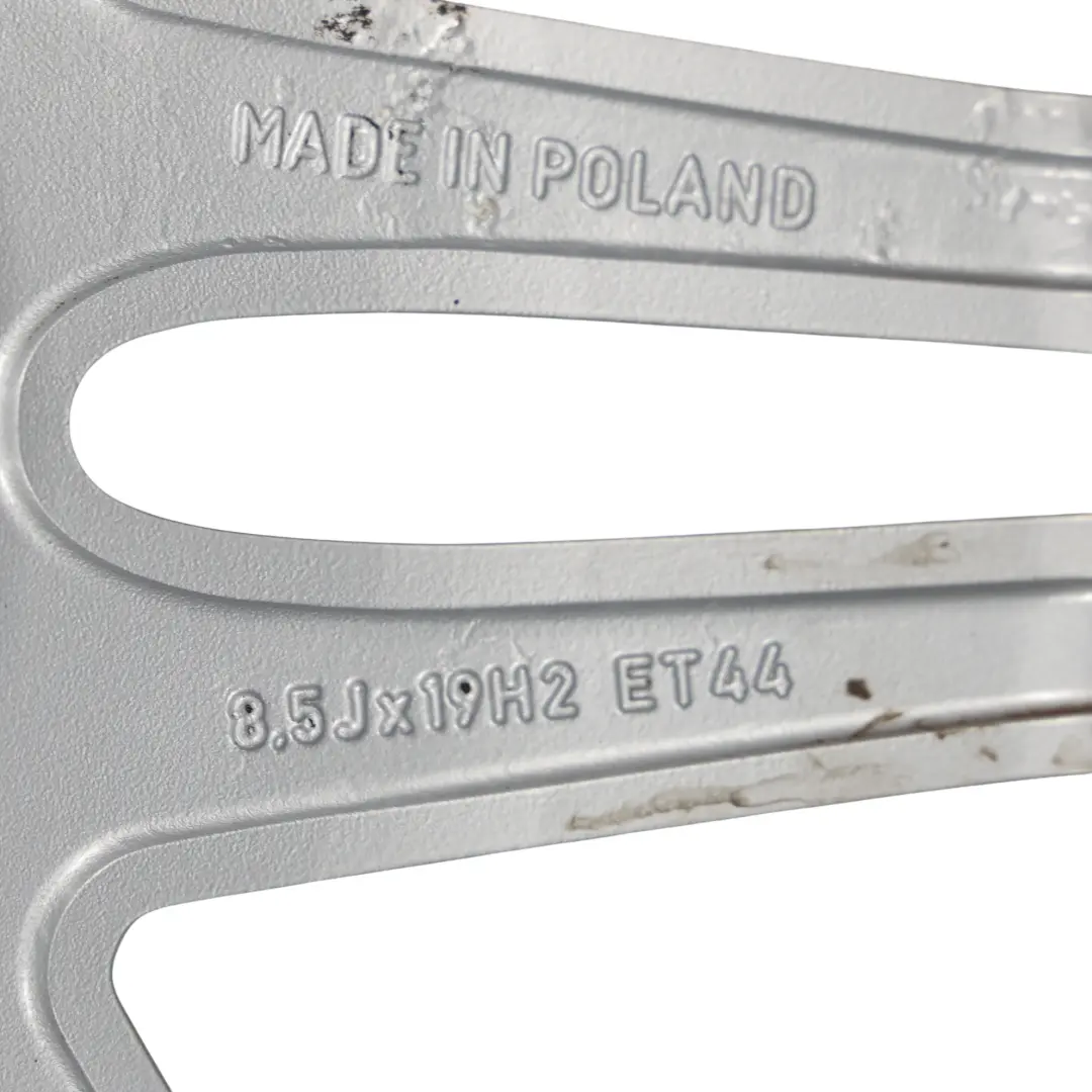 W207 C207 Felga Aluminiowa AMG 19" 8.5J ET:44 do Mercedes o numerze A2124014702 Mercedes W207 C207 Felga Aluminiowa AMG 19" 8.5J ET:44 - SKU A2124014702-1 - Numer Części A2124014702